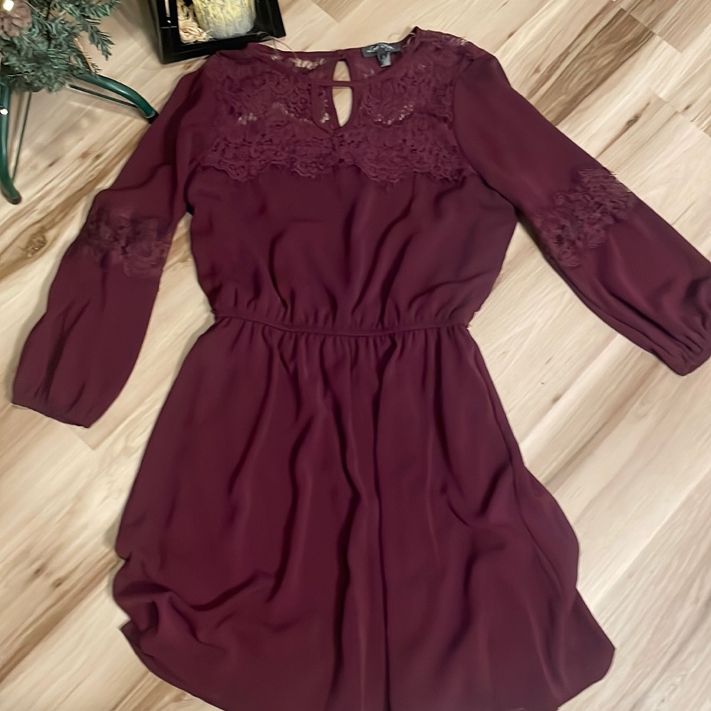 Women’s small burgundy dress